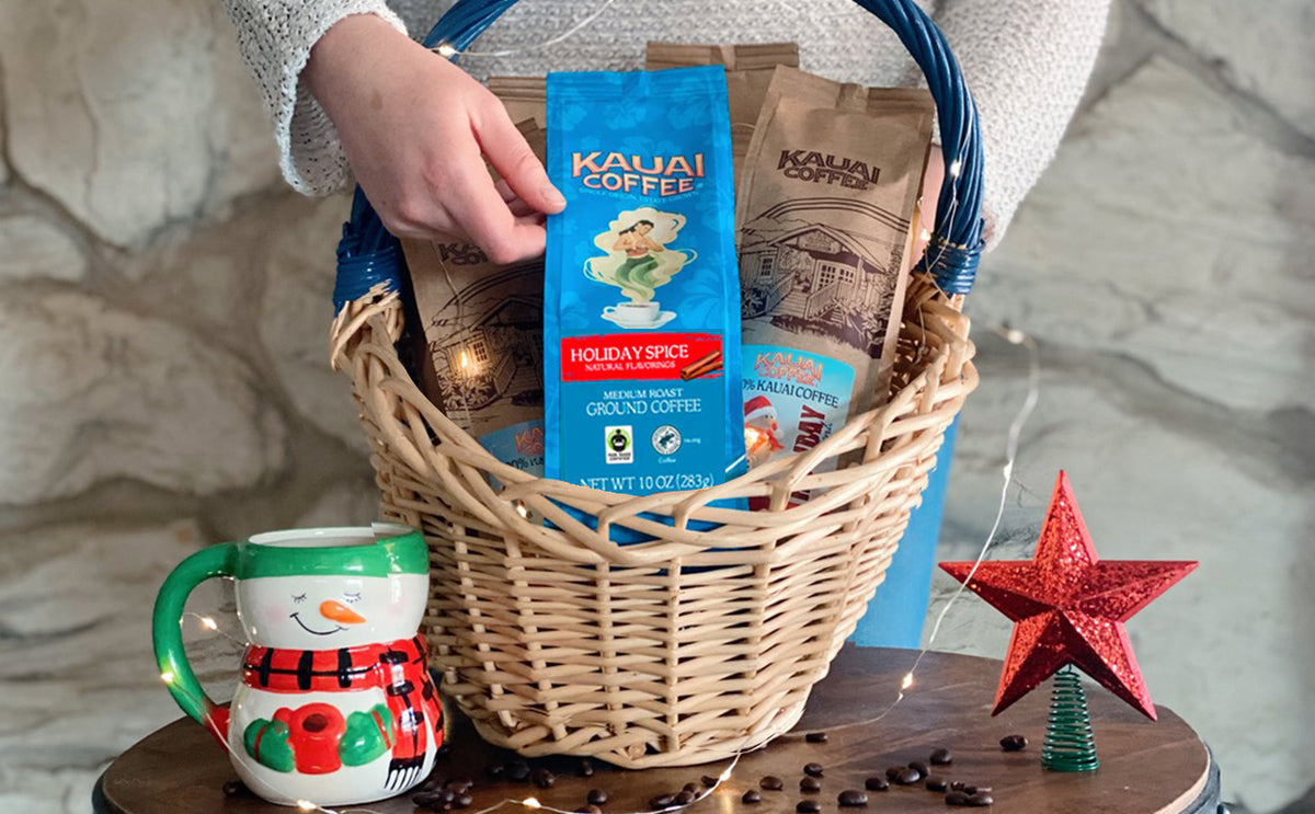 http://kauaicoffee.com/cdn/shop/articles/holiday-basket-22_1200x1200.jpg?v=1669248915